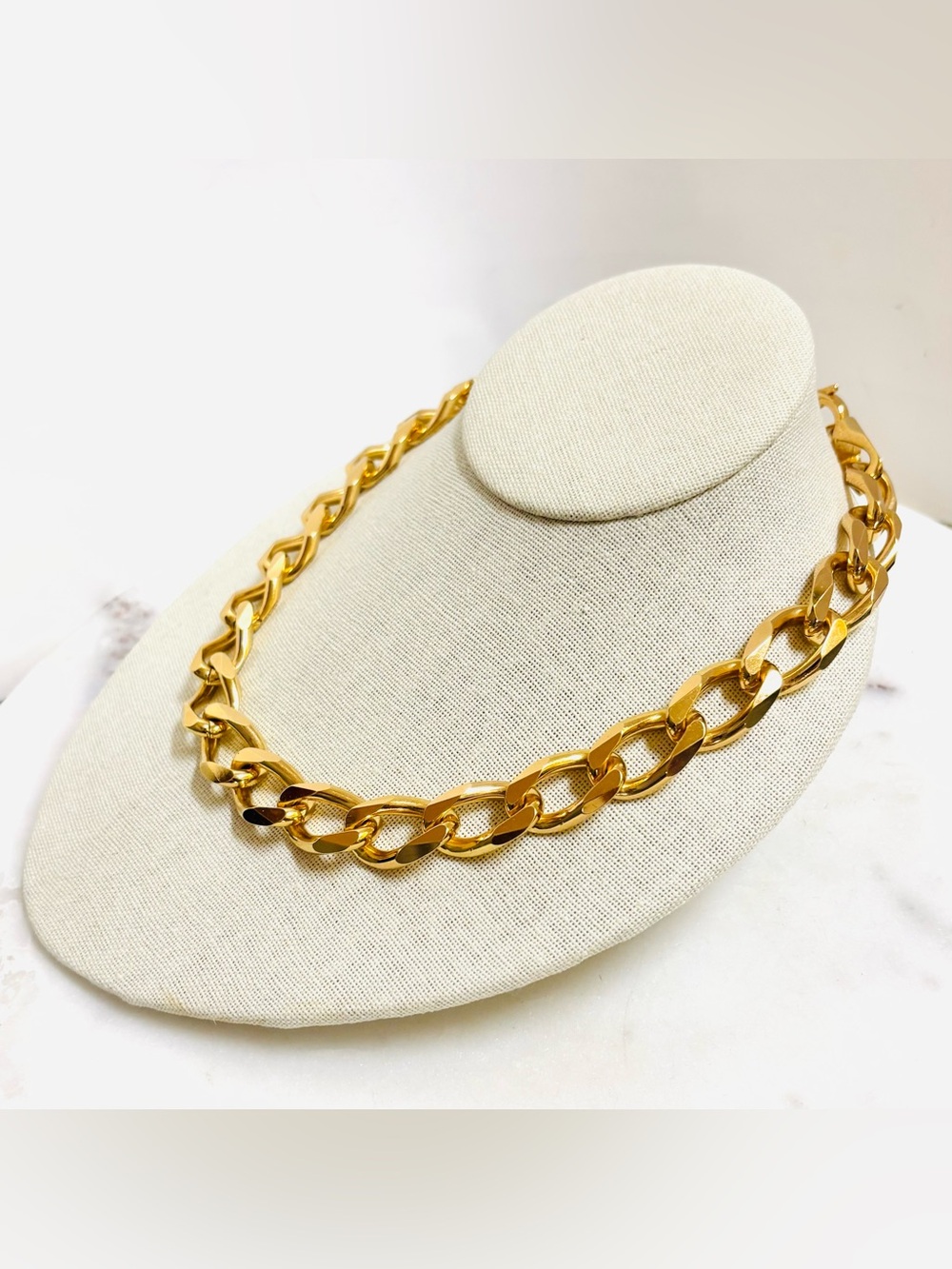 Vintage Dior Gold Chunky Curb Link Necklace 1980s - Picture 2 of 10